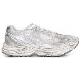 Mizuno Racer S Metallic