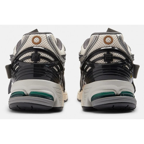 Кроссовки New Balance 1906A Silver Metallic