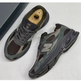 New Balance 2010 Dark Moss Grey