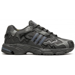 Bad Bunny x Adidas Response CL Termo Triple Black