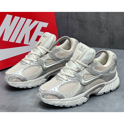 Кроссовки Nike V5 RNR Oatmeal Pale Beige