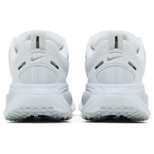 Nike Vomero 18 White Photon Dust