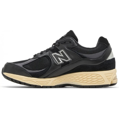 Кроссовки New Balance M2002R Vintage Black White