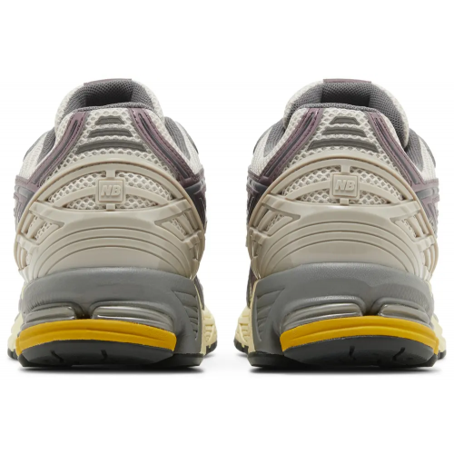 Кроссовки New Balance 1906R Licorice