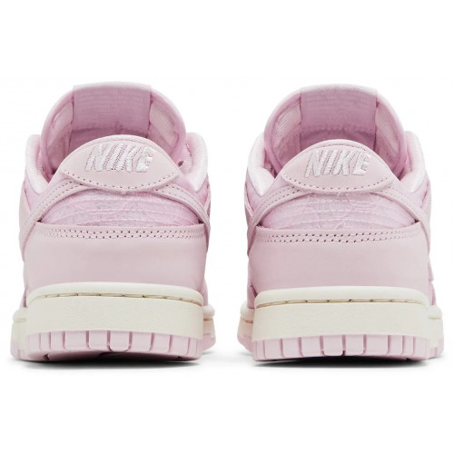 Кроссовки Nike Dunk Low Lace Pack Regal Pink