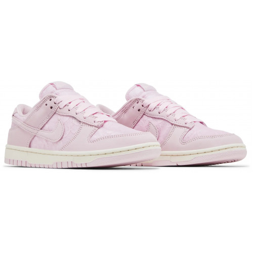 Кроссовки Nike Dunk Low Lace Pack Regal Pink
