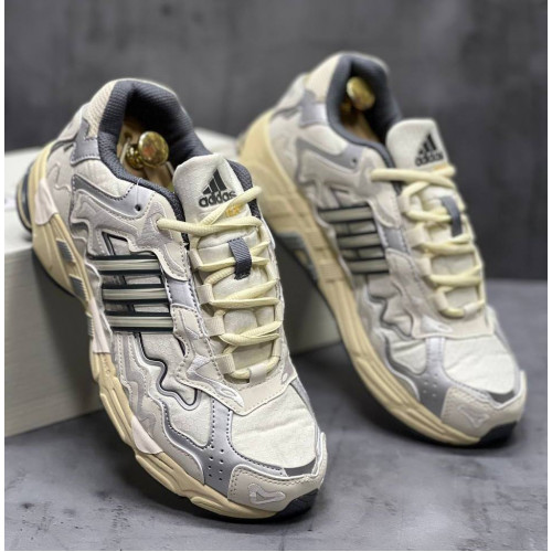 Bad Bunny x Adidas Response CL Termo Cream White