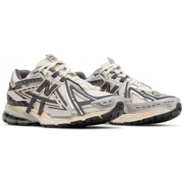 Кроссовки New Balance 1906A Silver Metallic Gold