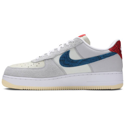 Undefeated x Nike Air Force 1 Low 5 On It