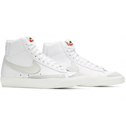 Кроссовки Nike Blazer Mid 77 Vintage Light Bone