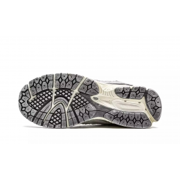 Кроссовки New Balance 2002R Protection Pack Grey