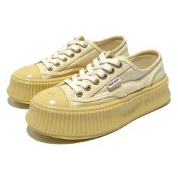 Chanel Biscuit Platform Sneakers Berge Yellow