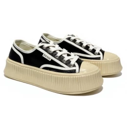 Chanel Biscuit Platform Sneakers Black Berge