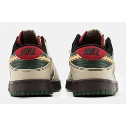 Кроссовки Nike SB Dunk Low x Stussy BMW M3