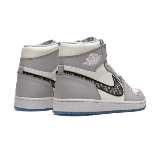 Кроссовки Nike x Dior Air Jordan 1 High Grey