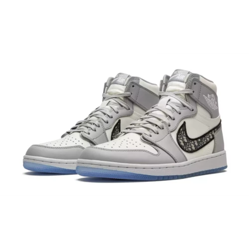 Кроссовки Nike x Dior Air Jordan 1 High Grey