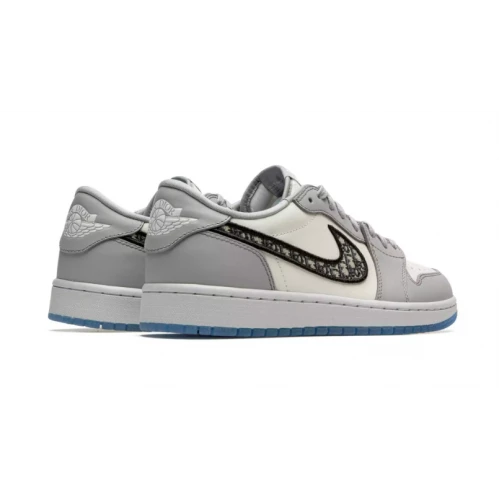Кроссовки Nike x Dior Air Jordan 1 Retro Low Grey